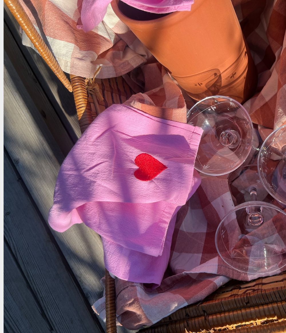 Napkin 4 pcs Pink Hearts