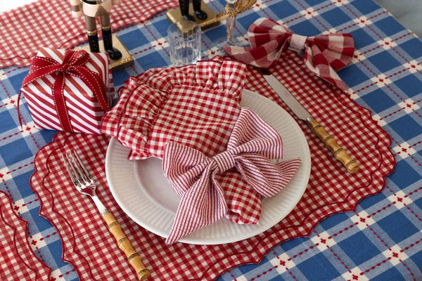Winterberry Stitch Tablecloth