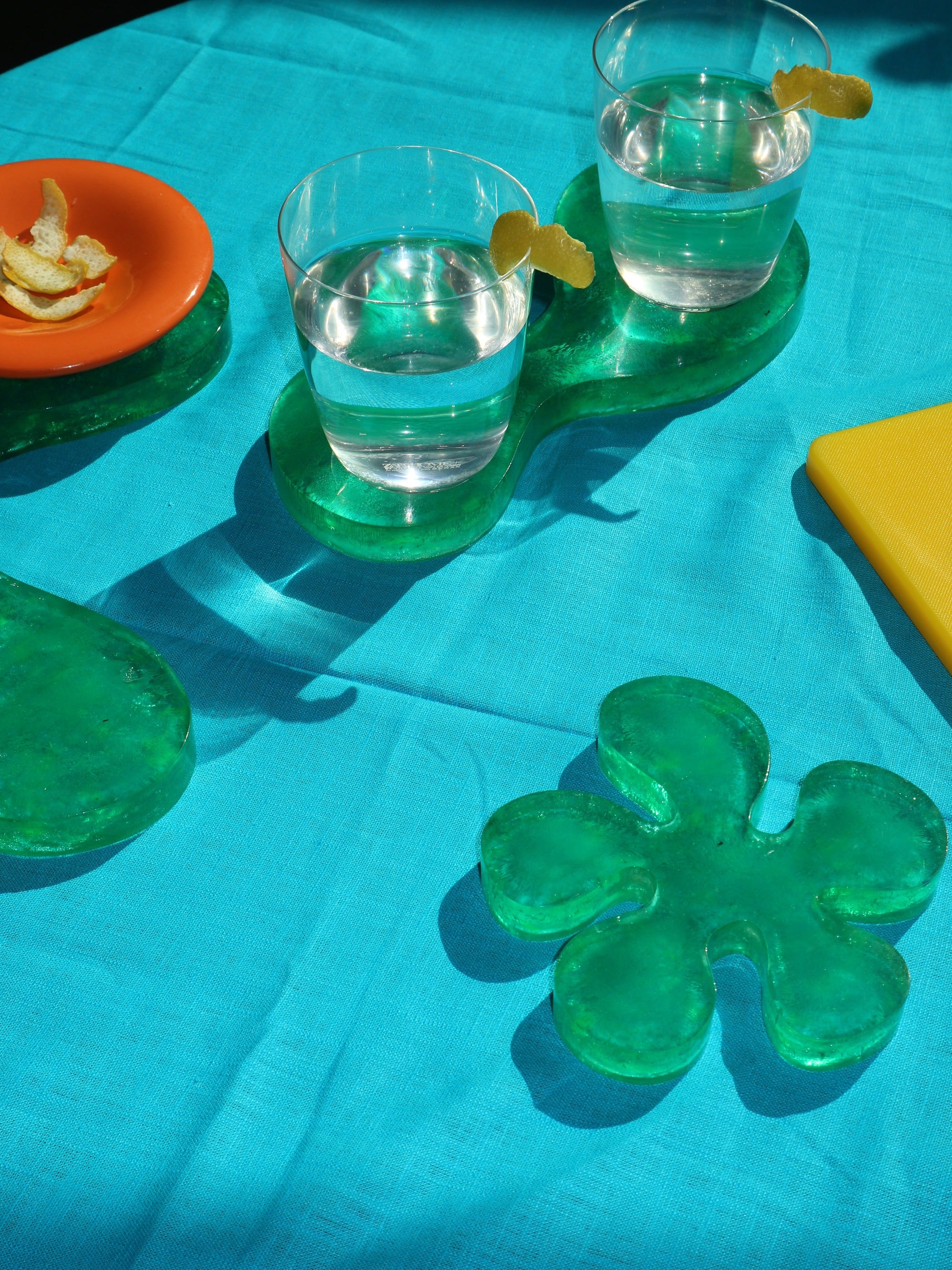 Fleur Objet in Green Recycled Plastic