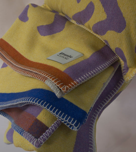 Scatter Yellow Lilac Blanket