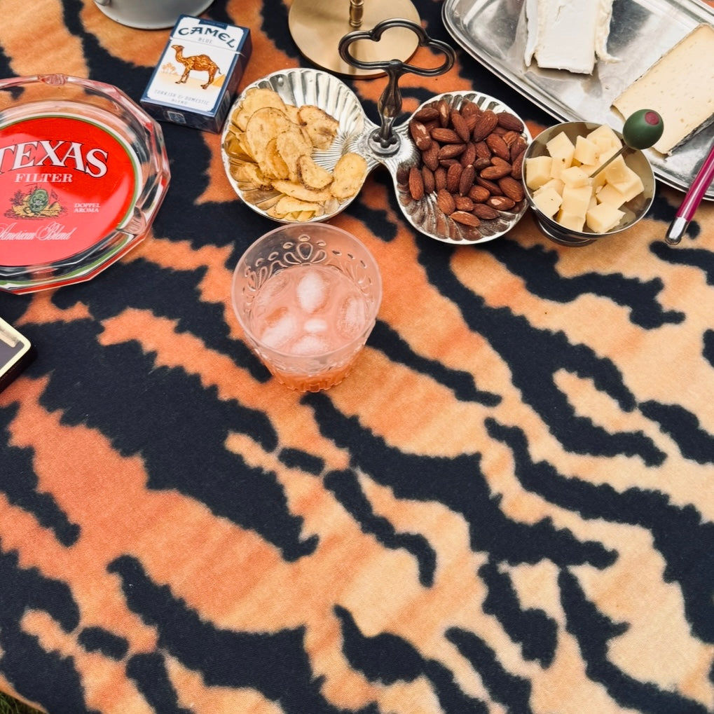 Tiger Tablecloth Retangle 250 x 140 cm