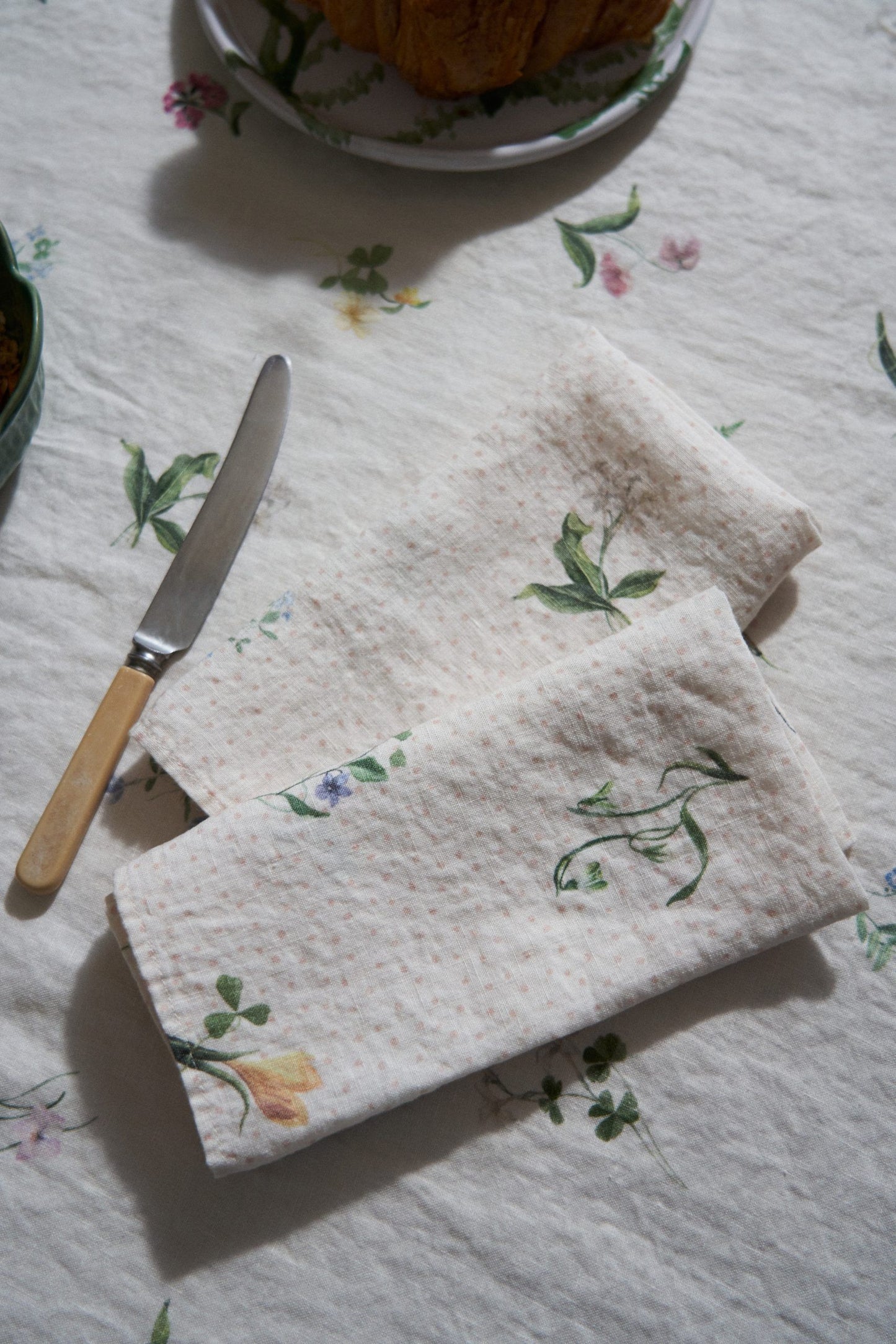 Signs of Spring Spot Linen Napkin