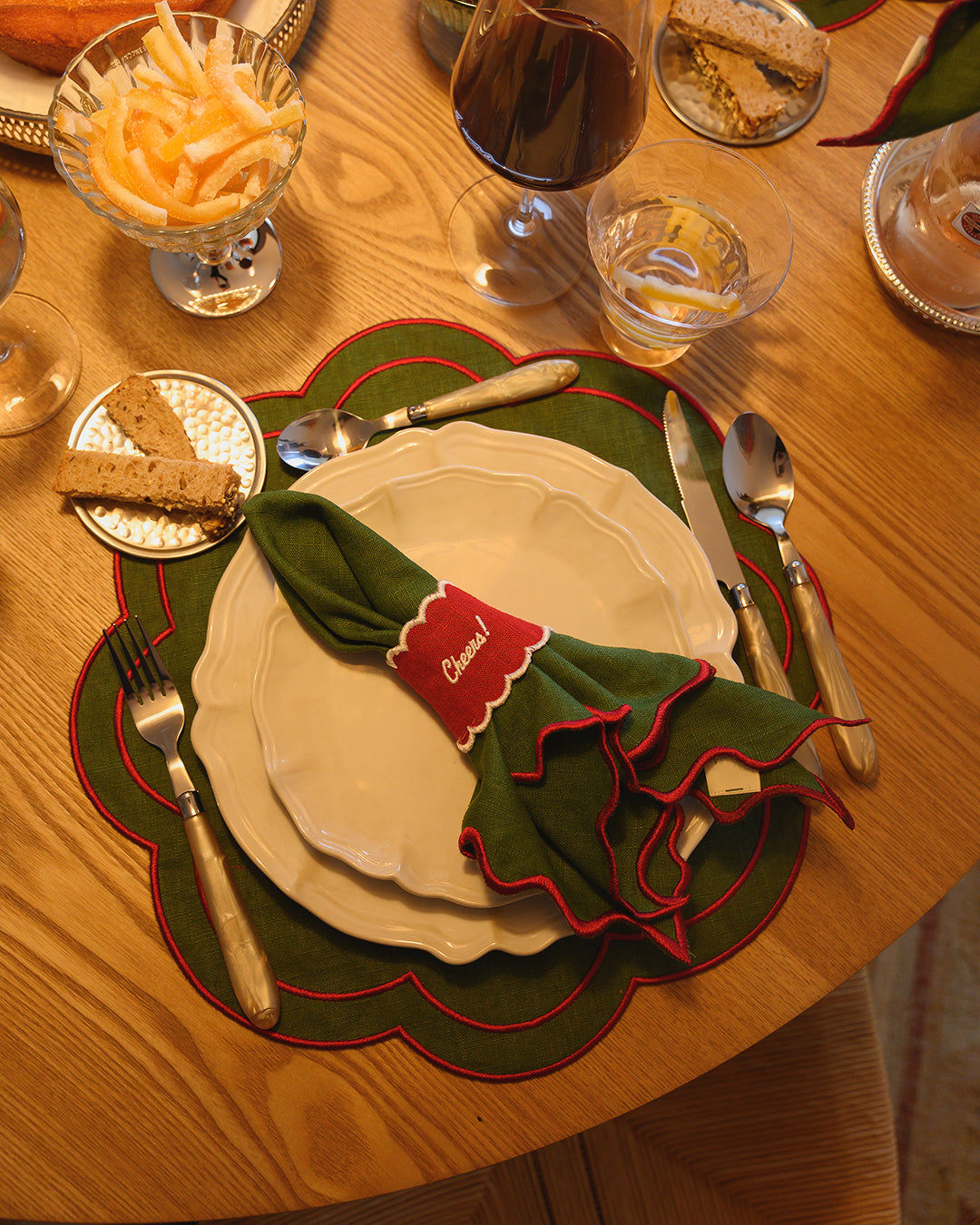 Dahlia Placemat, Green with Bordeaux