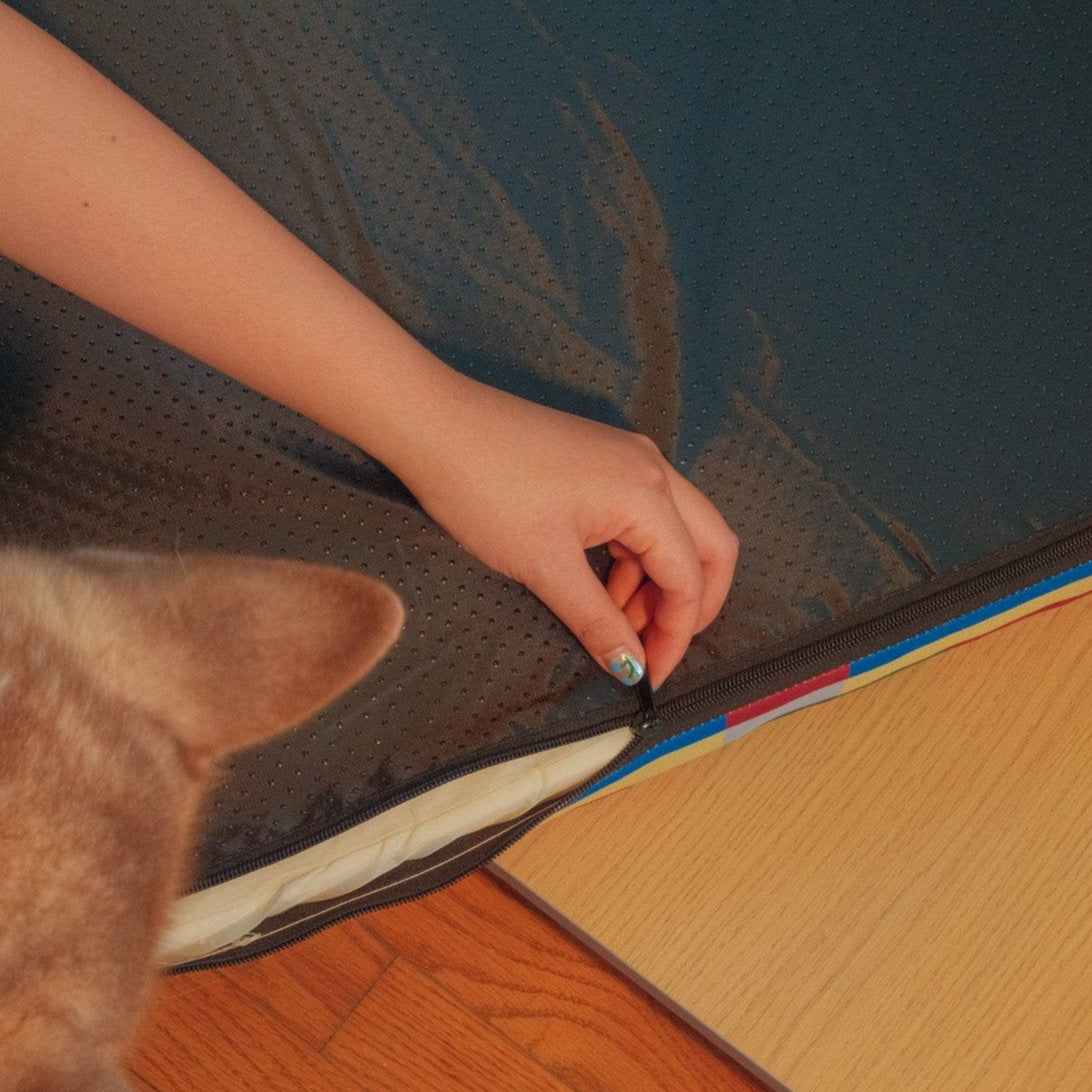 The Leo Bed – Modern Elevated Dog & Cat Bed