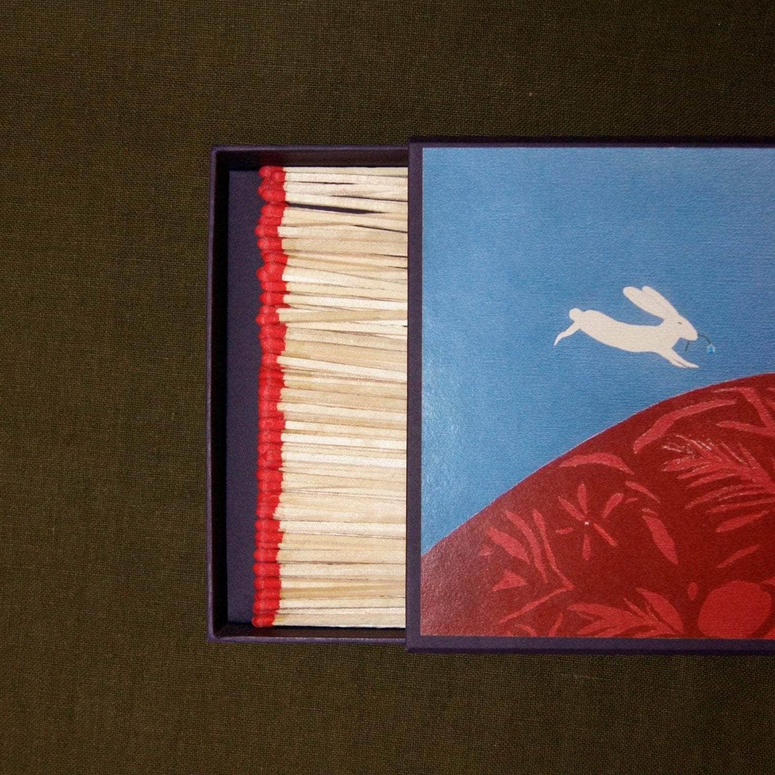 Oversize Marchbox "Echoes of a Shared Dream"