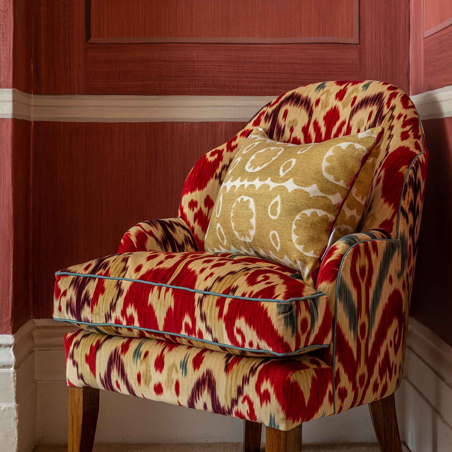 Osborne Gold Oblong Cushion