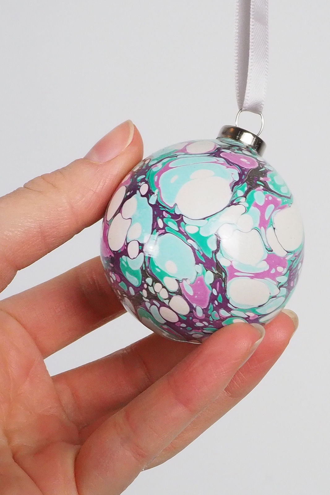 Small Venom Marbled Bauble
