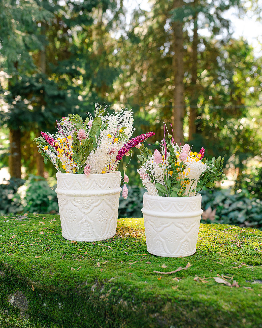 Felicidade Jug (Includes Dried Flowers)