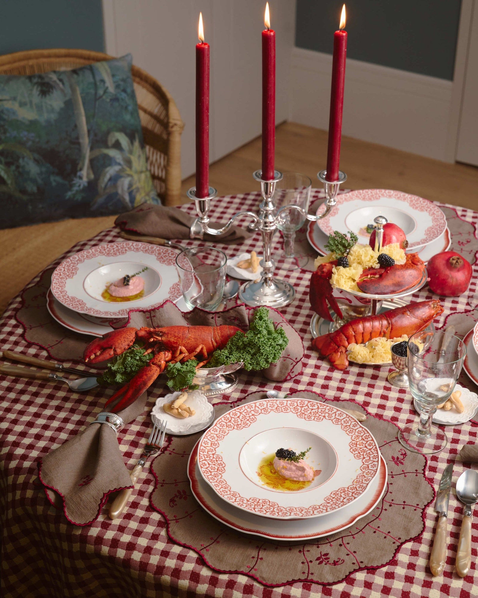 Jasmim Placemat, Brown with Burgundy