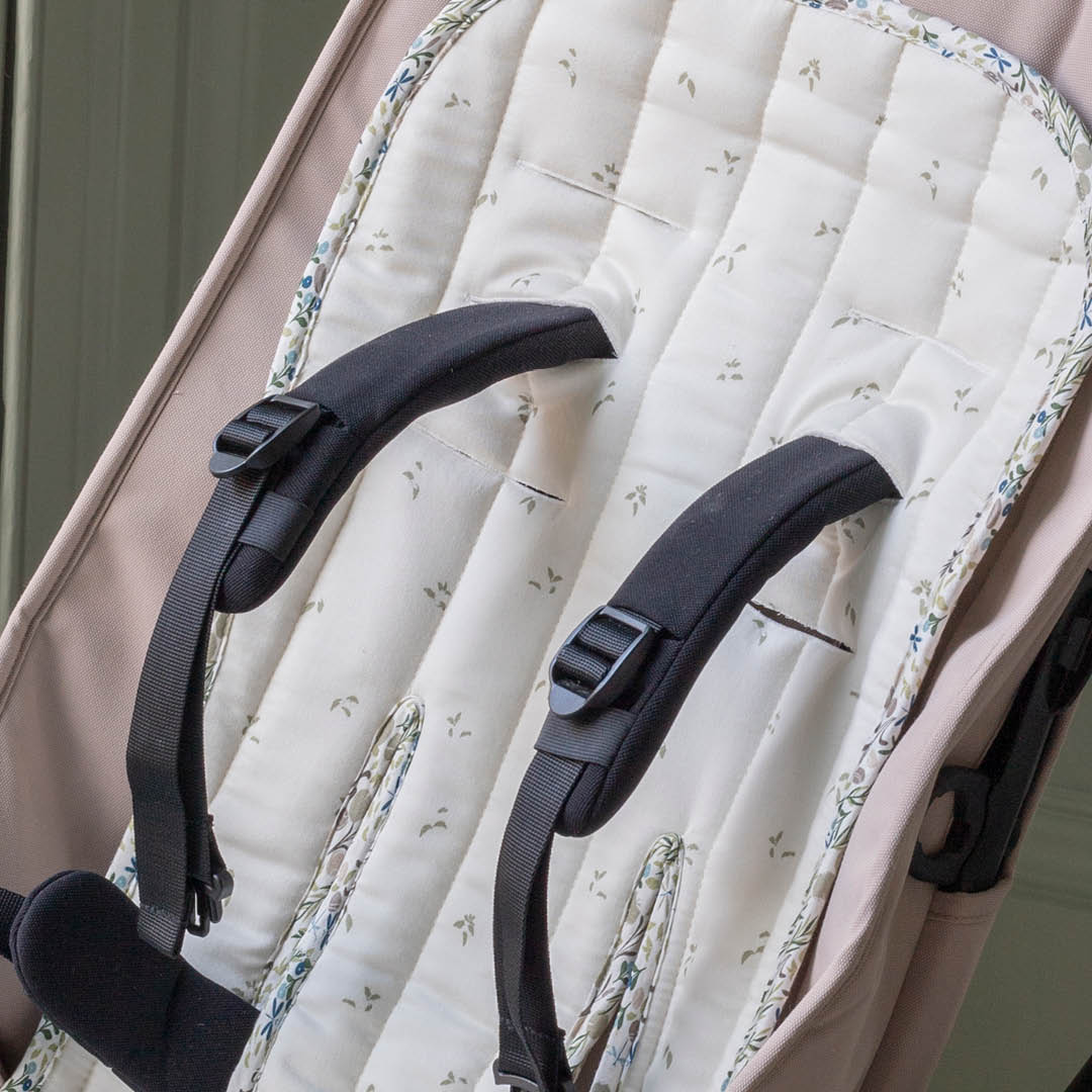 Pram Liner - Riverbank / Nettle Scatter