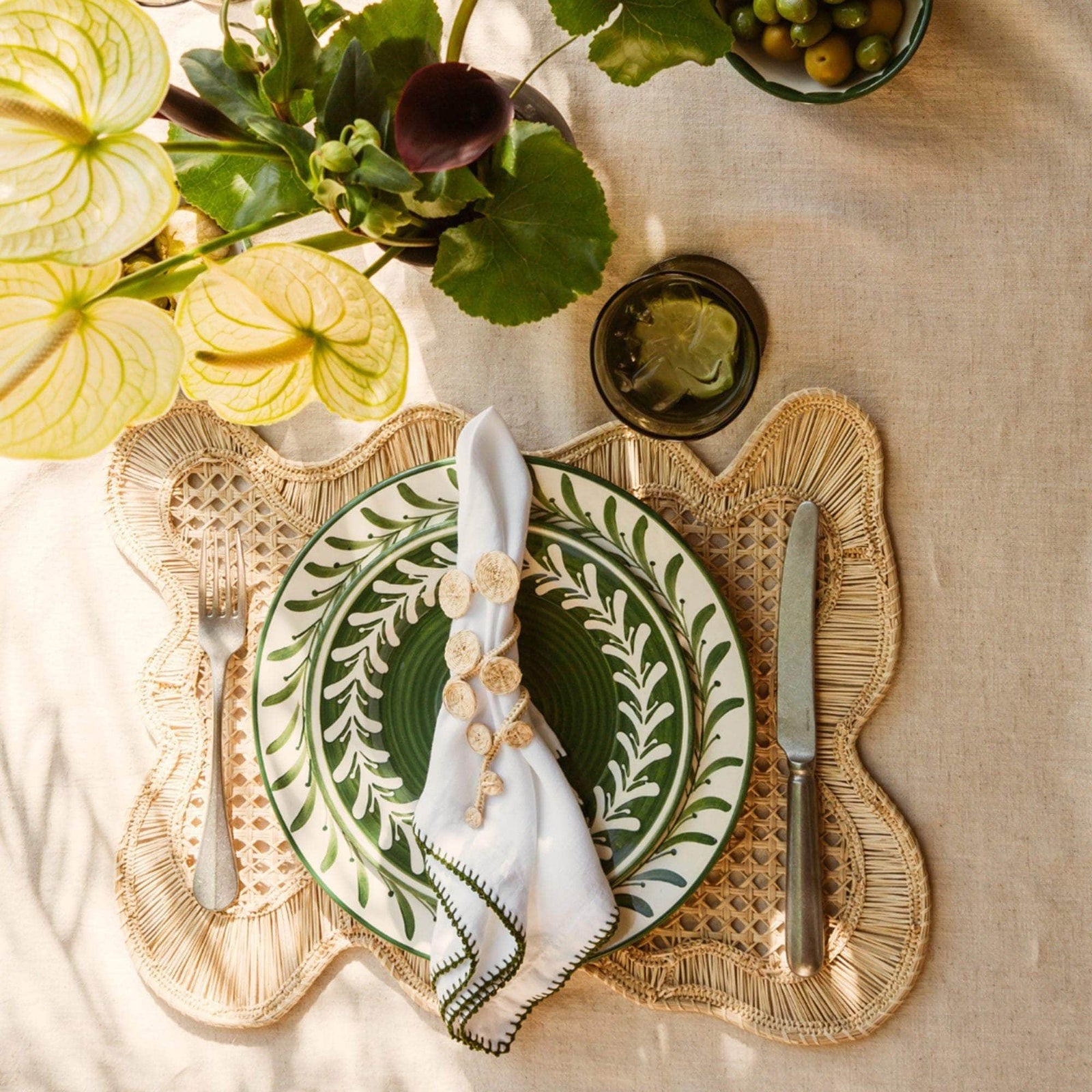 Dinner Plate -  Dark Helecho - Fern Green