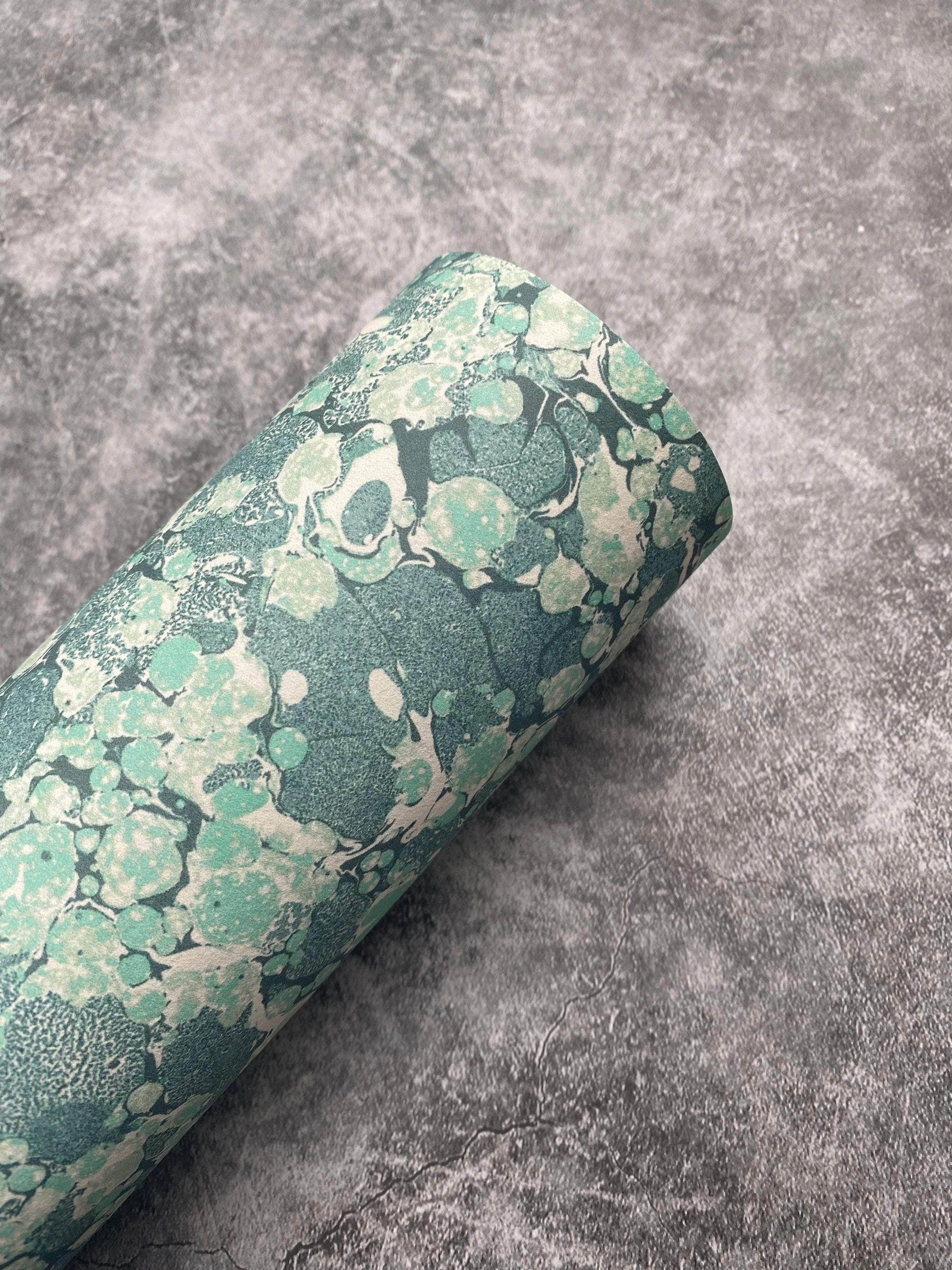 Marbled Wallpaper - 'Ditzy' Col: Aloma - Eco Non-Woven