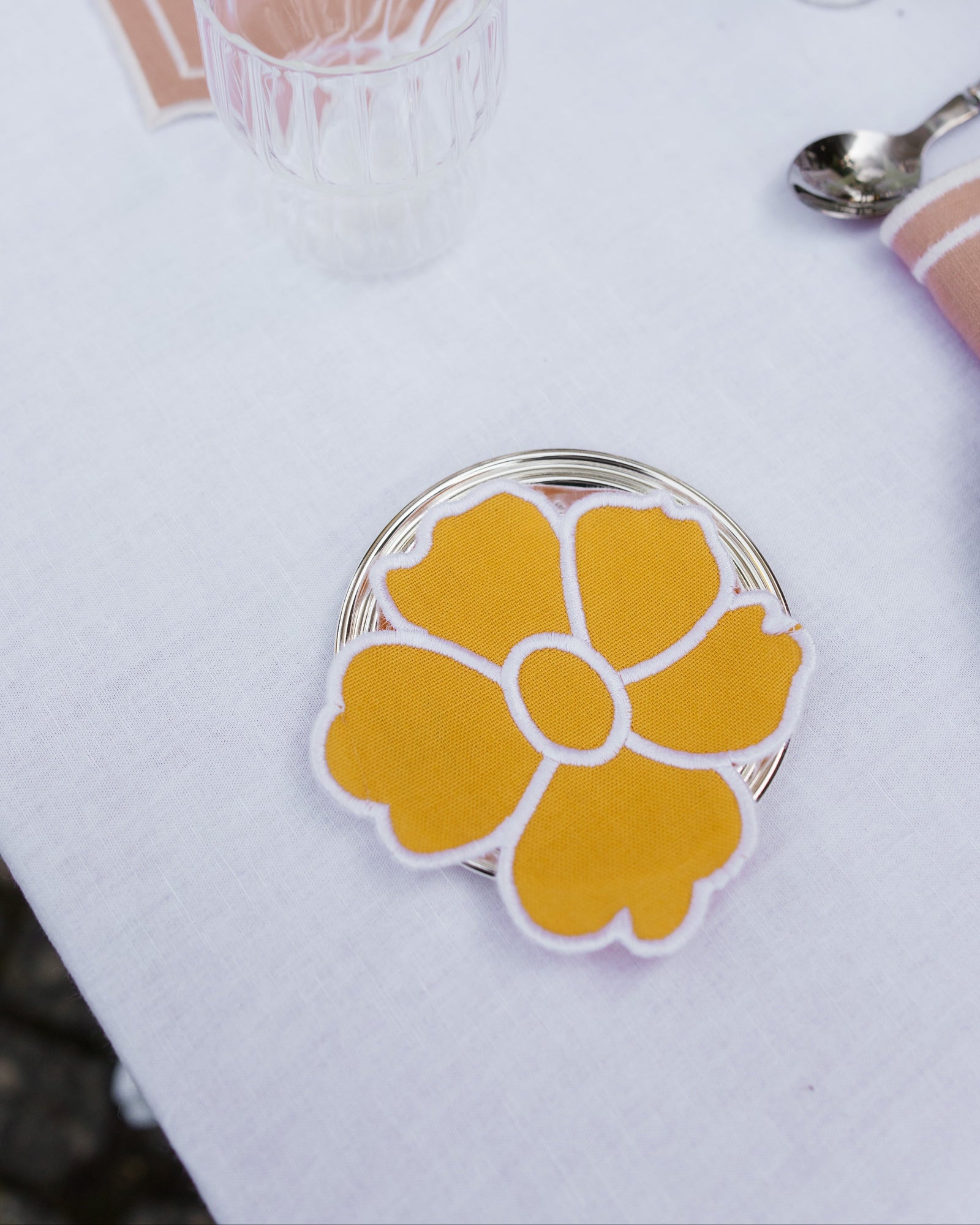Daisy Coaster/Bread Mat, Yellow