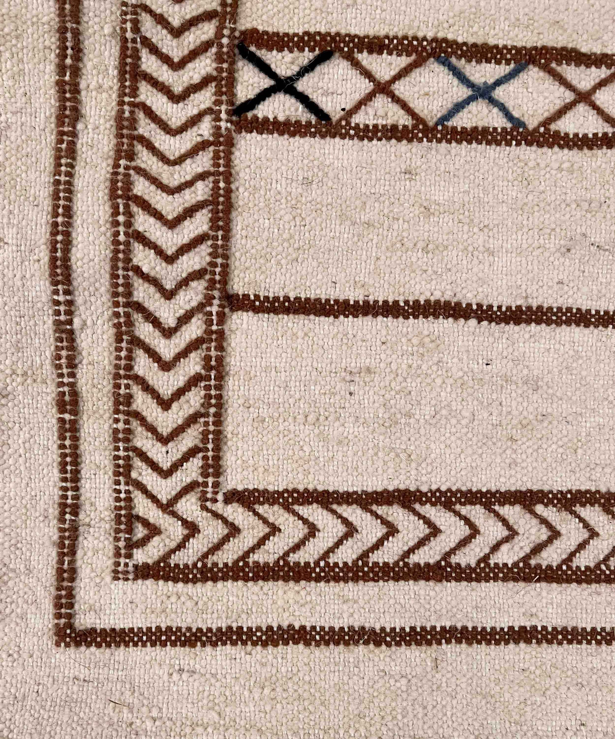 AYYUR Rug 100/ 65 cm