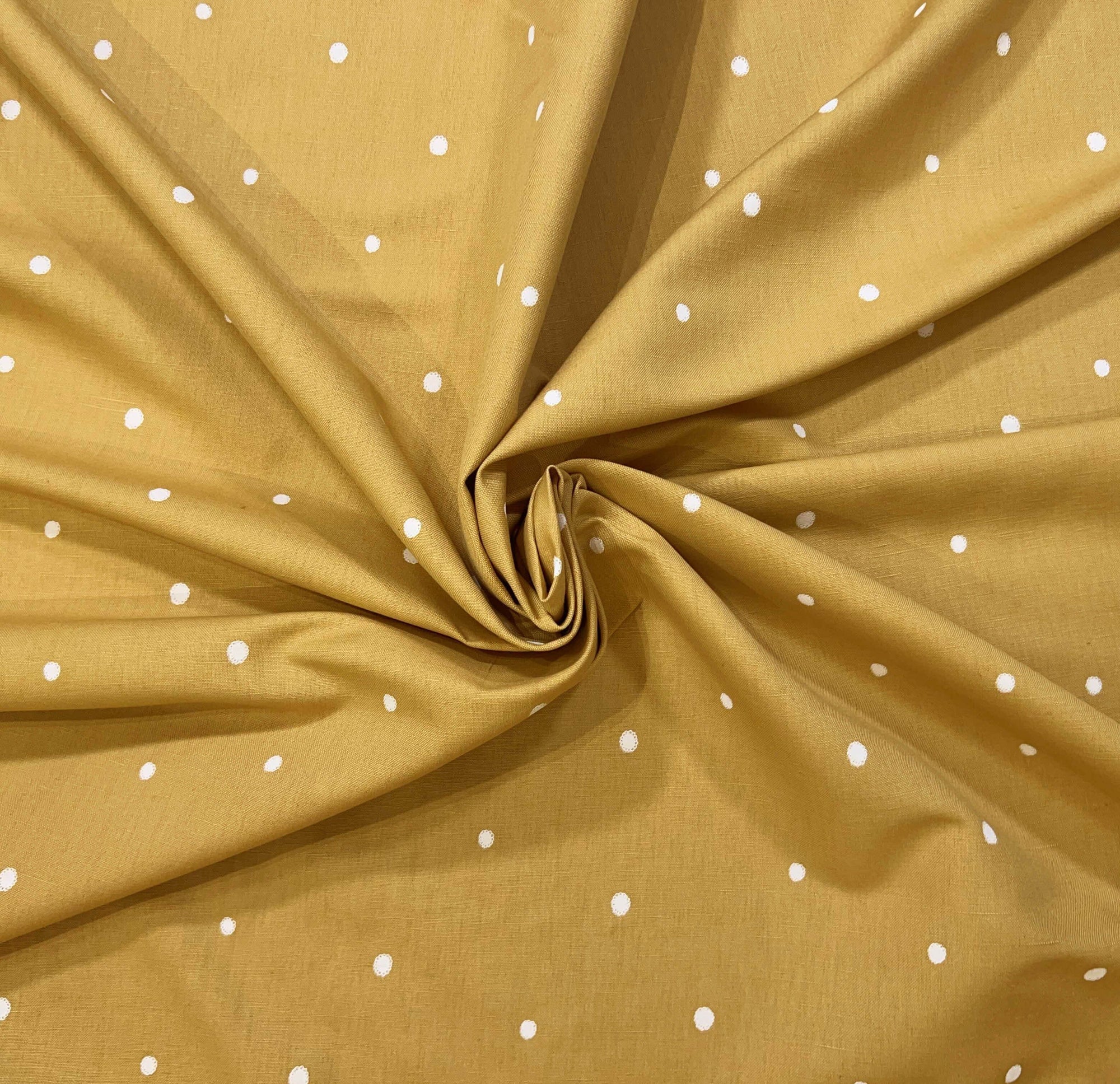 Felix Slipper Chair, Cannoli