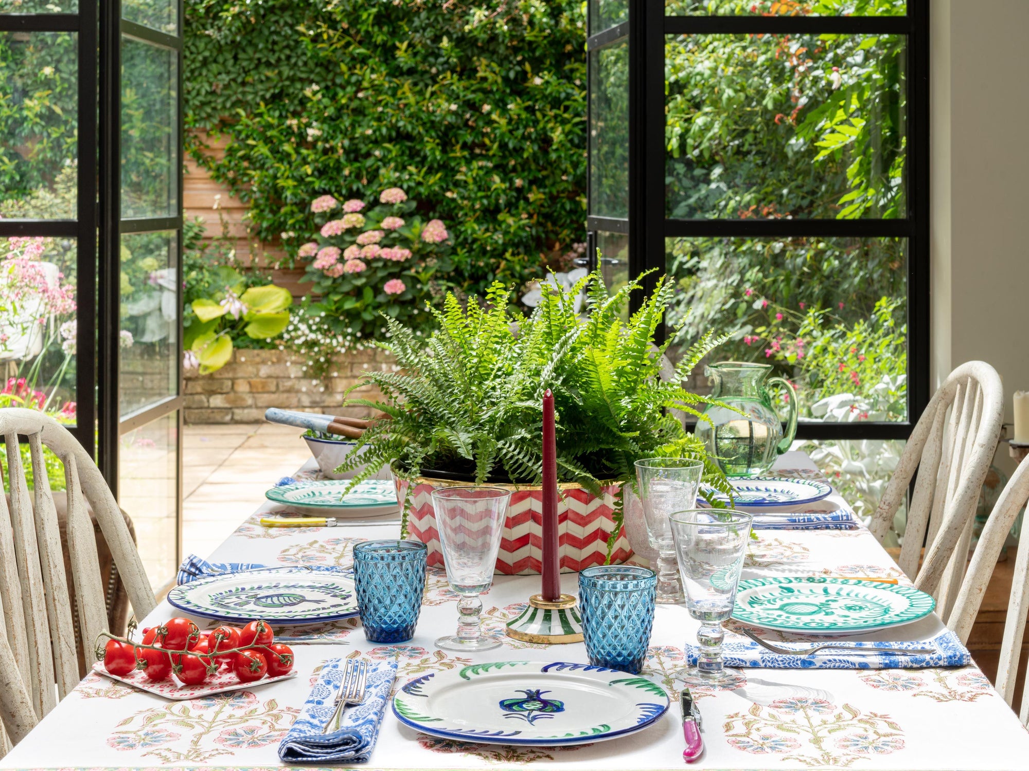 Fanfair Tablecloth In Pink