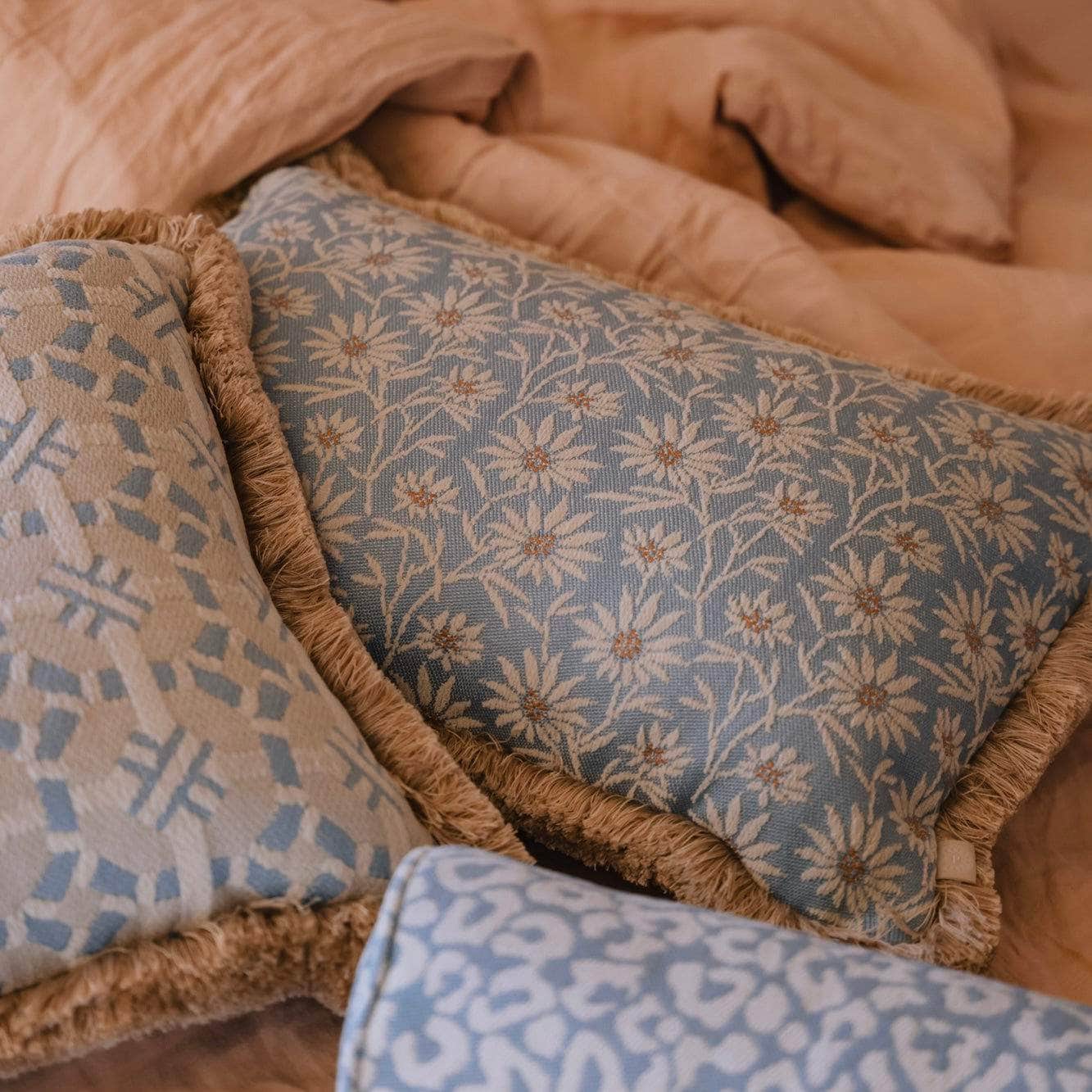 Cushion Coco Ice & Ecru