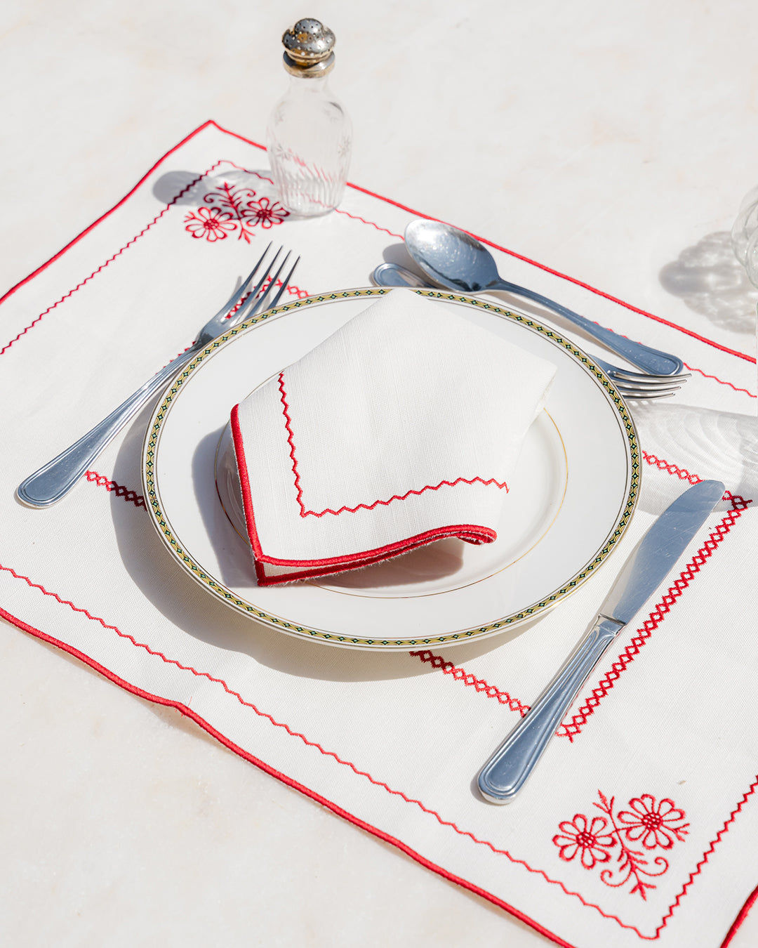 Crib Napkin, White with Red, Premium Linen-Cotton Blend