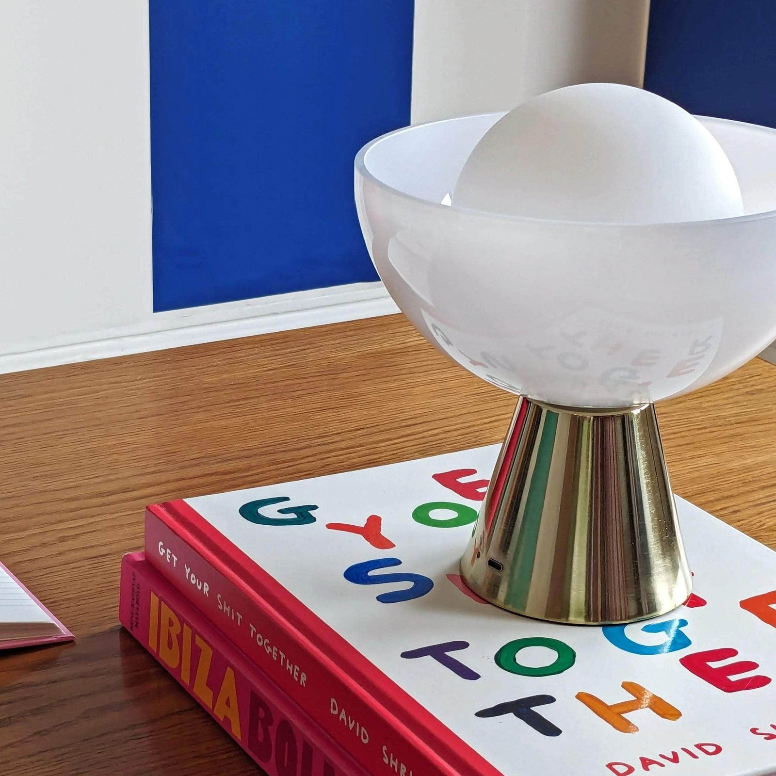 Brass dome cordless table lamp