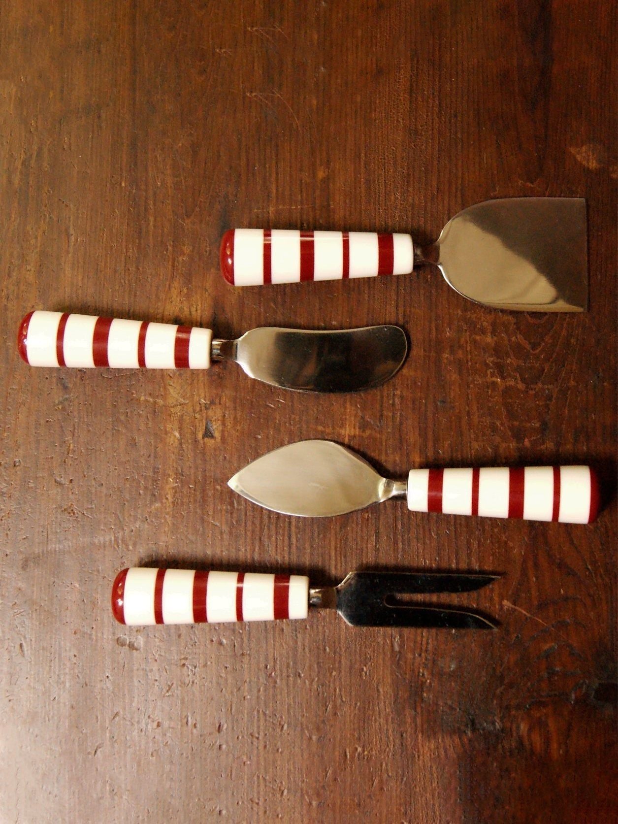 Cheese Cutlery Set Striped Handle