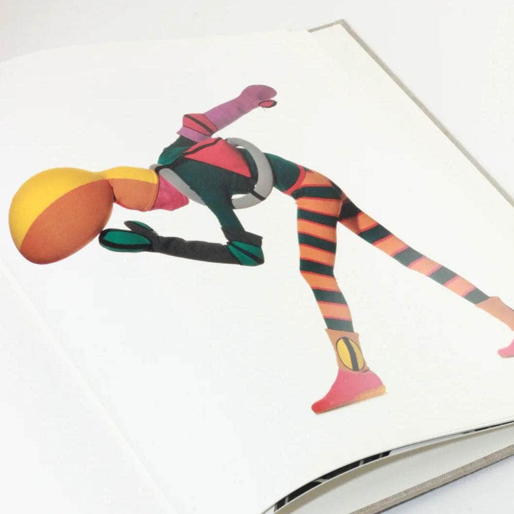 Irving Penn regards the work of Issey Miyake