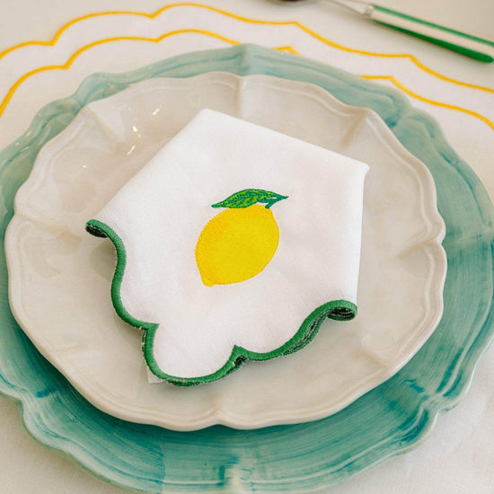 Wavy Napkin with Lemon