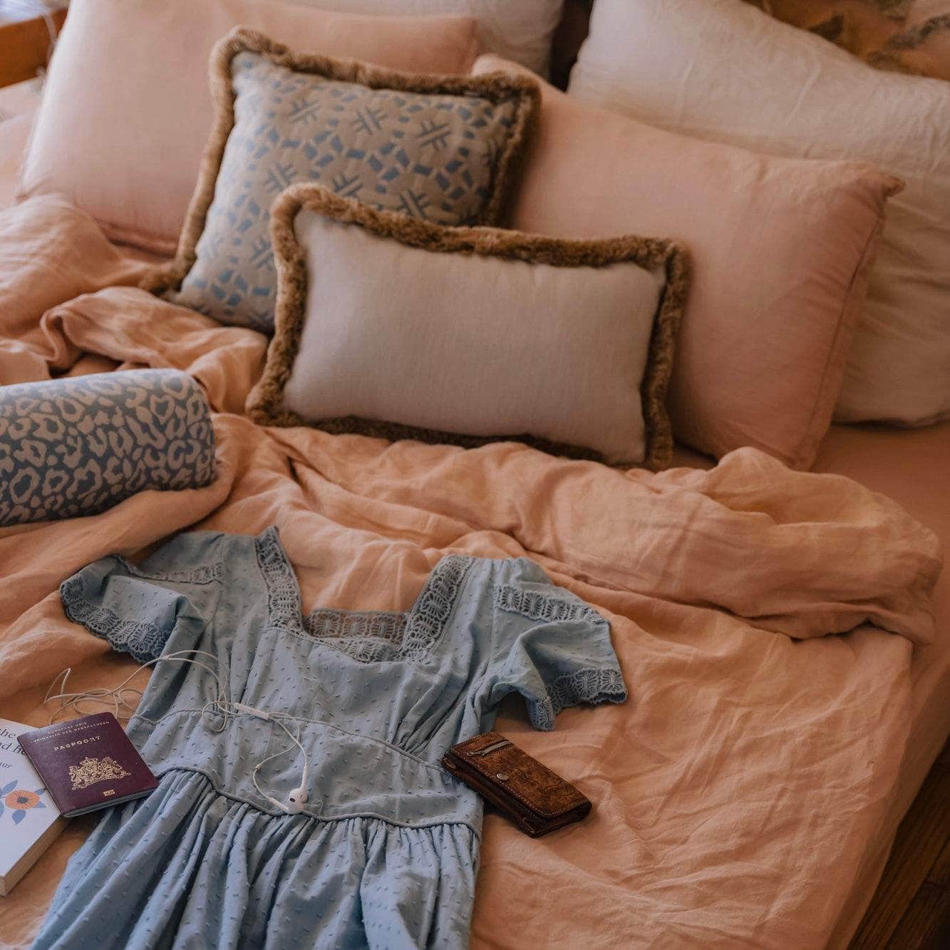 Cushion Coco Ice & Ecru