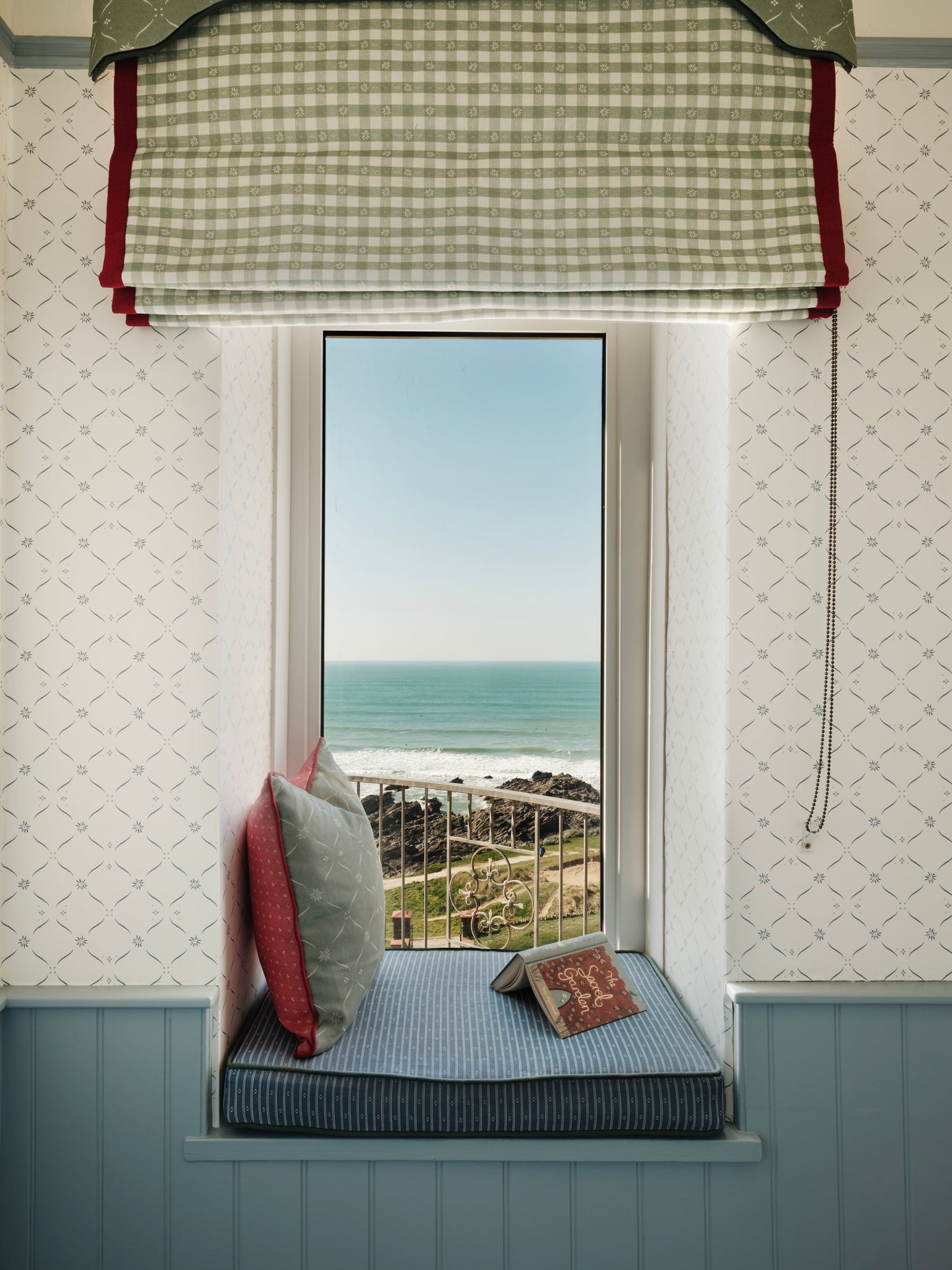 Edelweiss Trellis Wallpaper - Loden Blue and Alpine Green on White