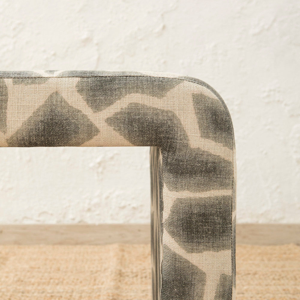 Luanco Calobra Grey Bench