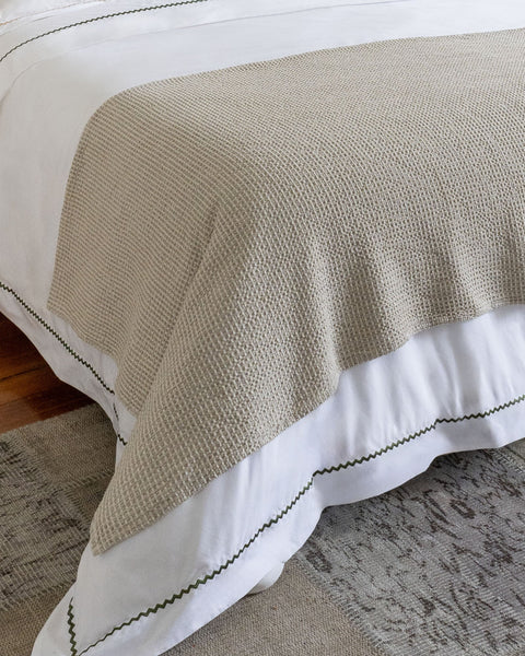 Amélia Bedspread in Beige – 100% Cotton Waffle