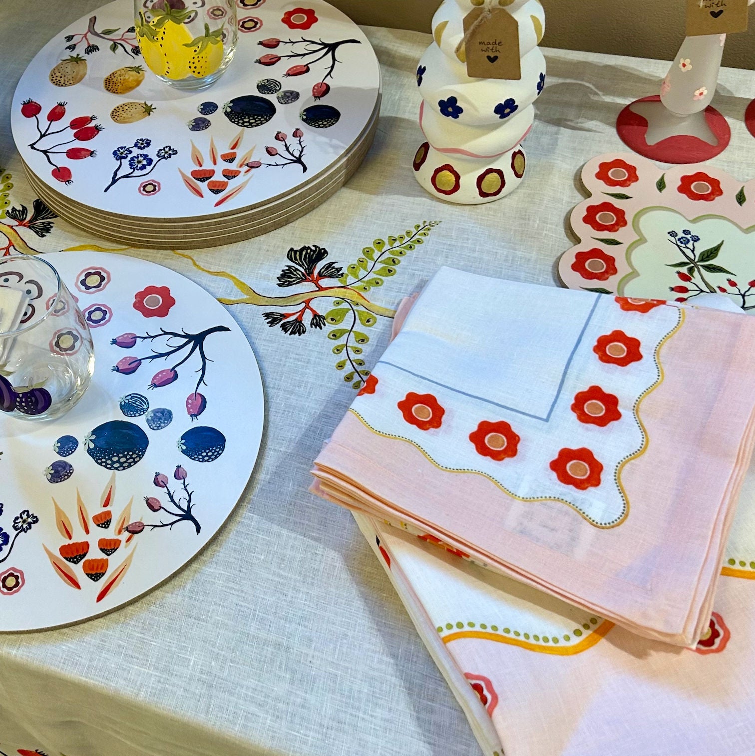 Large Rectange Scallop Floral Table Mat