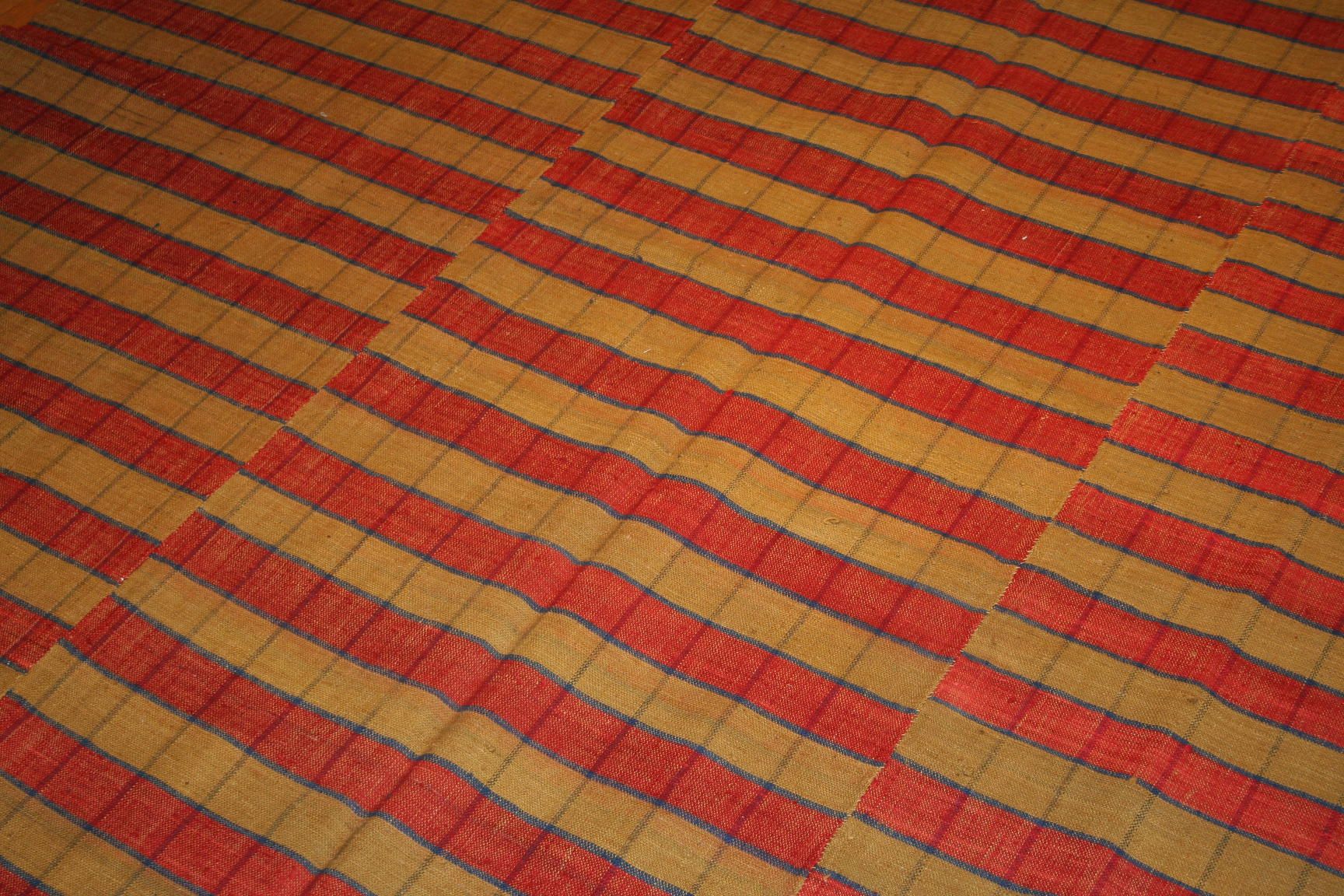 Kiutahia Kilim Rug - Red