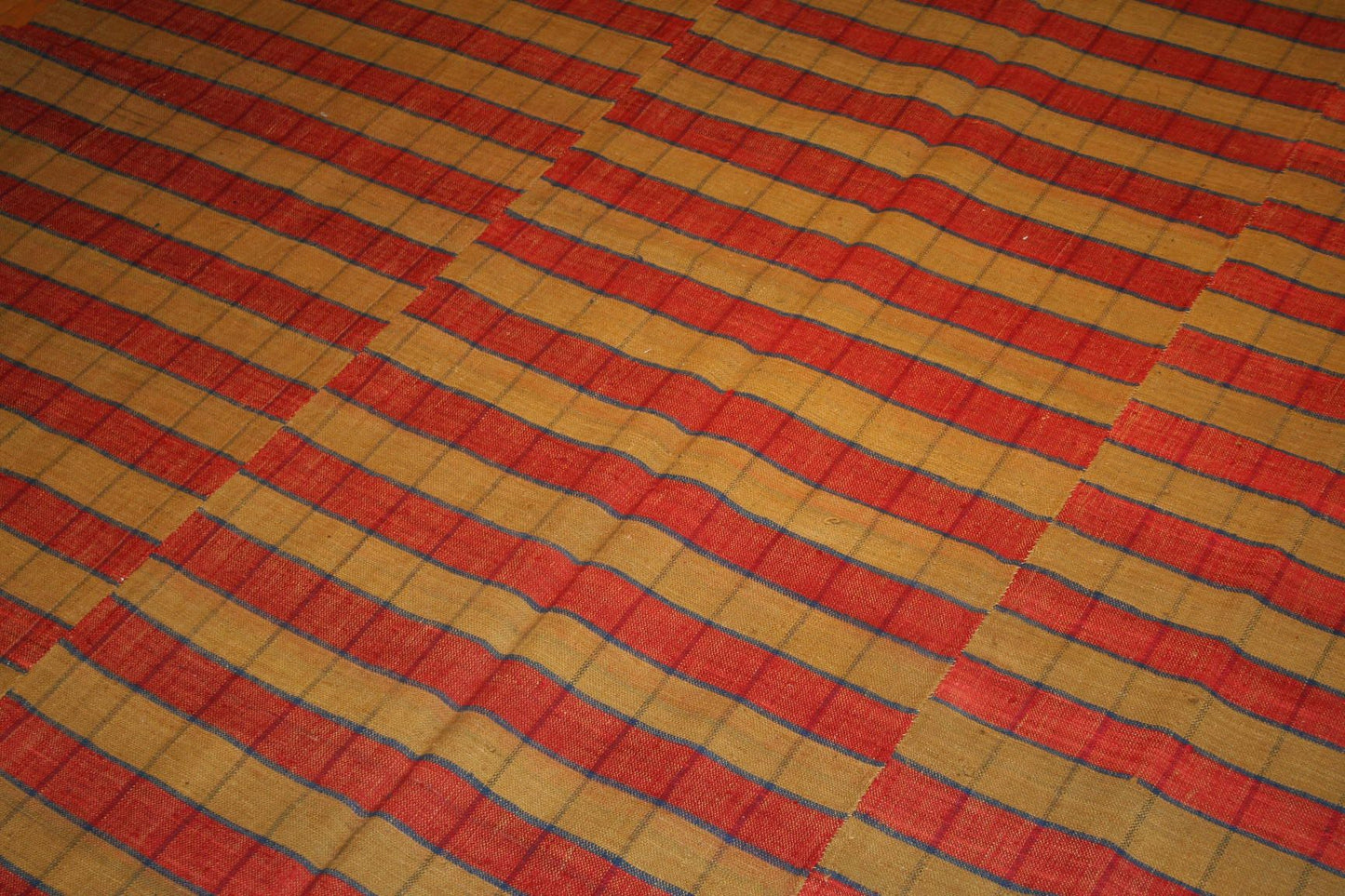 Kiutahia Kilim Rug - Red