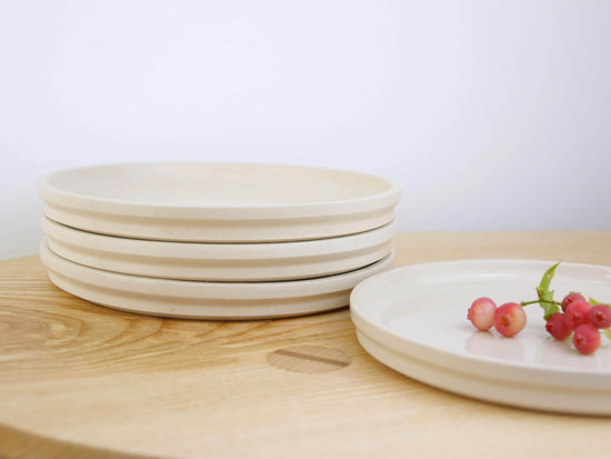 Cake Plate, Chalk