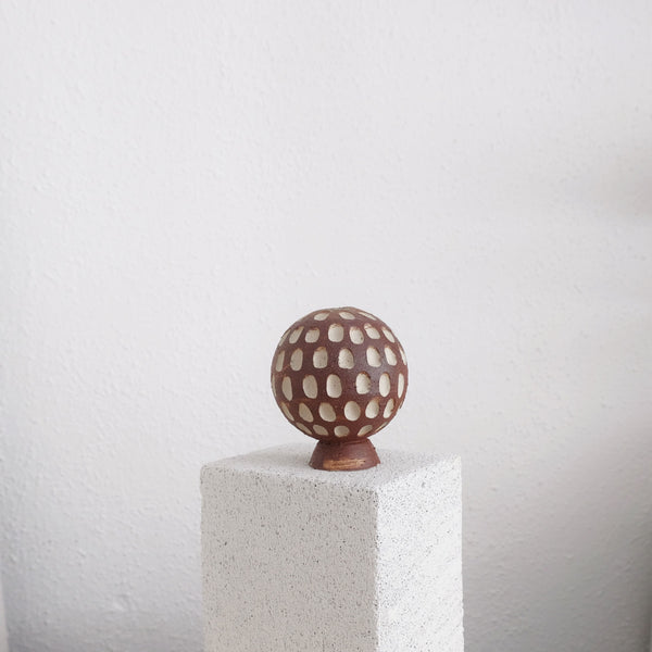 Lara - Carved Mini Vase - Vorarlberg Wild Clay