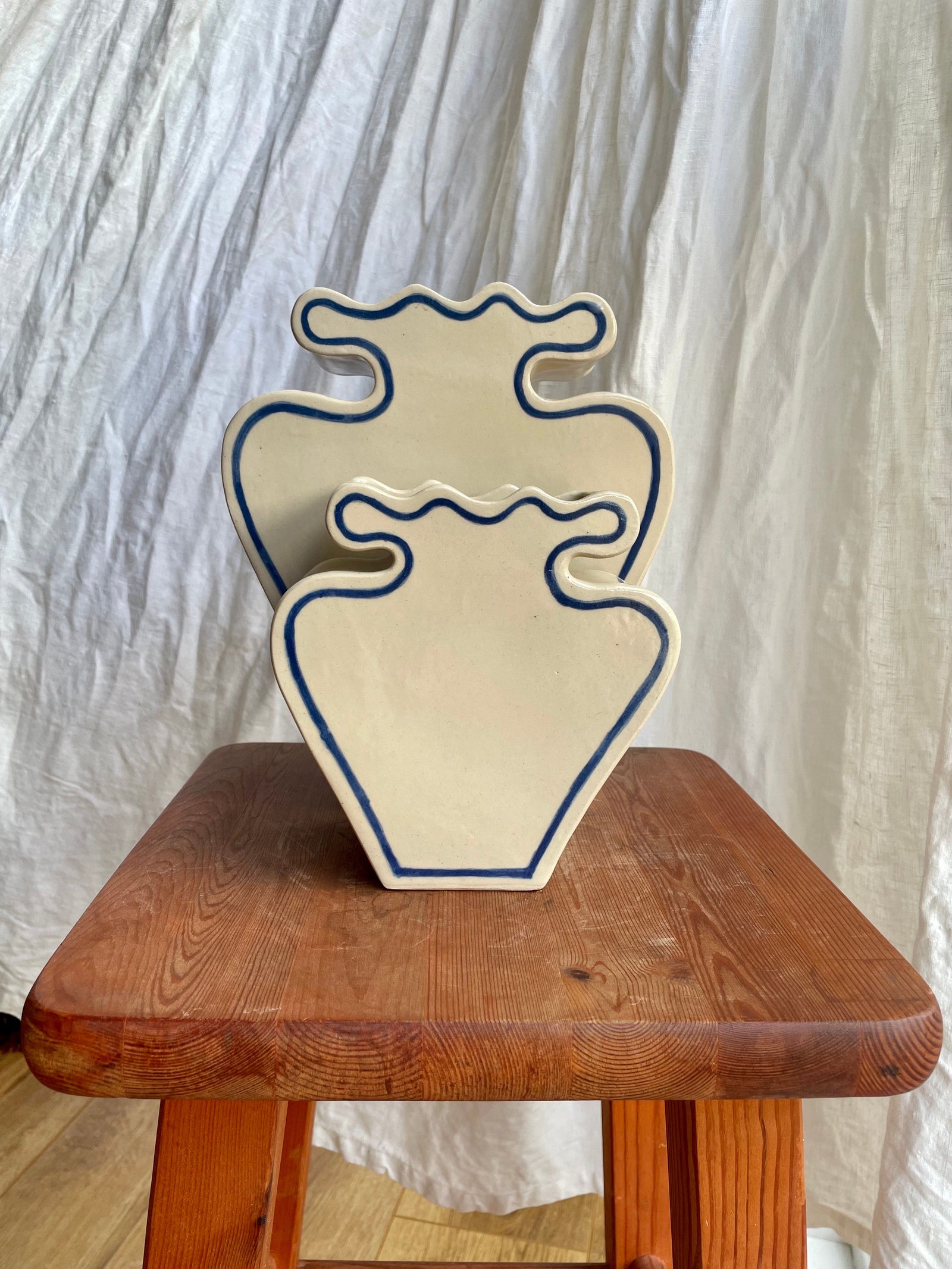 The Outline Vase