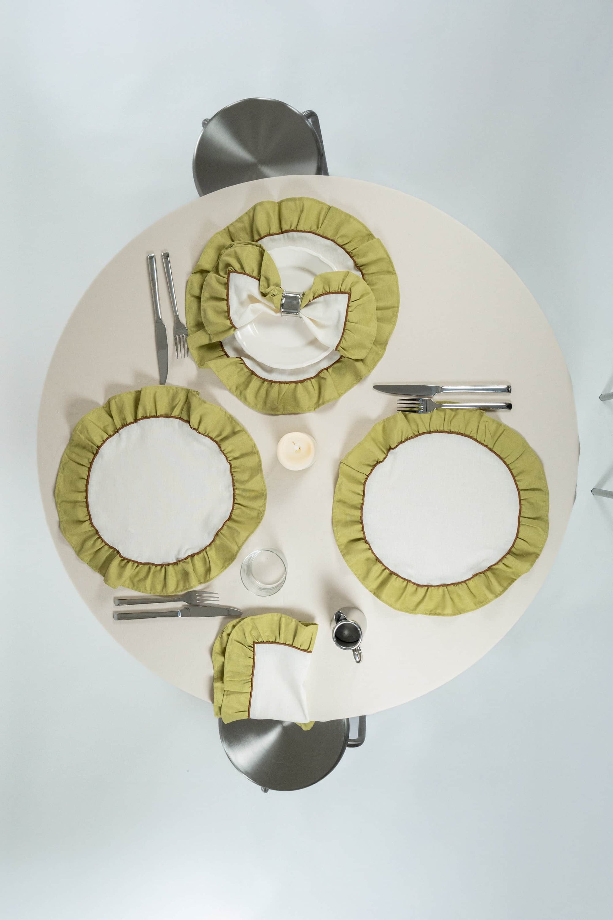 Round Ruffle Placemats Set (2), Green