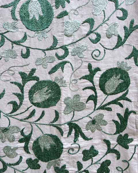 Suzani No. 028