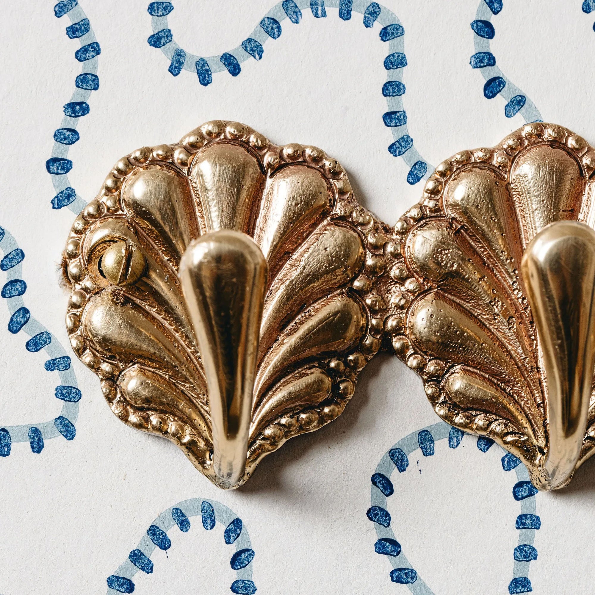 Shell Brass Coat Rack