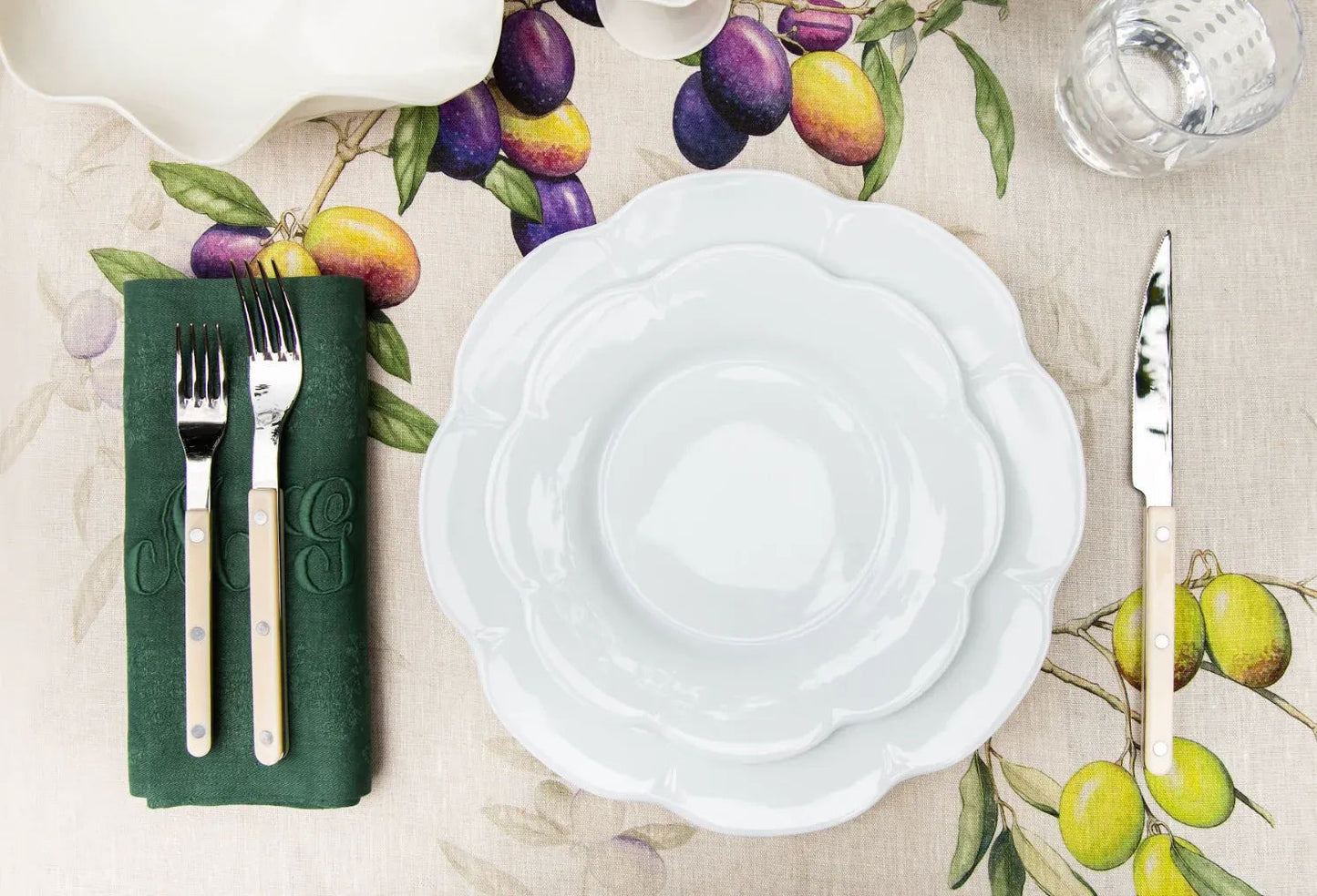 Scalloped-Edge Starter Plate