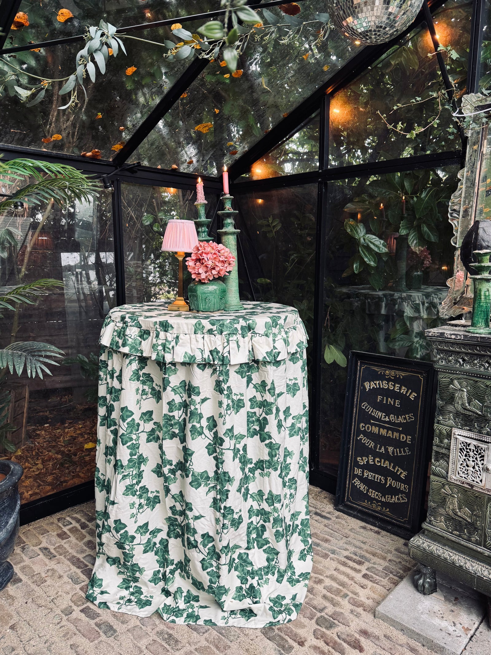 High Party Tablecloth Green Ivy