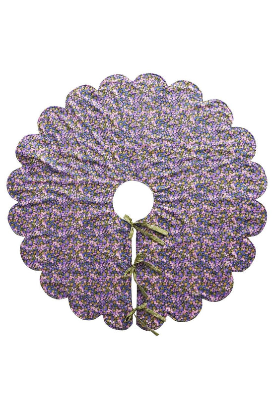 Reversible Christmas Tree Skirt made with Liberty Fabric WILTSHIRE STAR