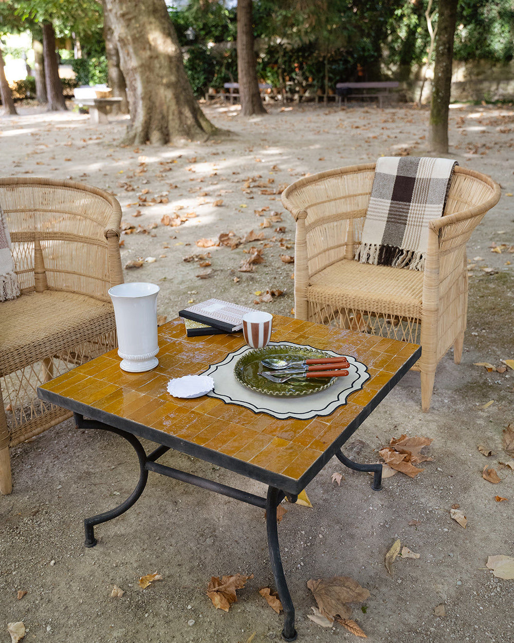 Greta Anti-Stain Placemat, Beige with Black