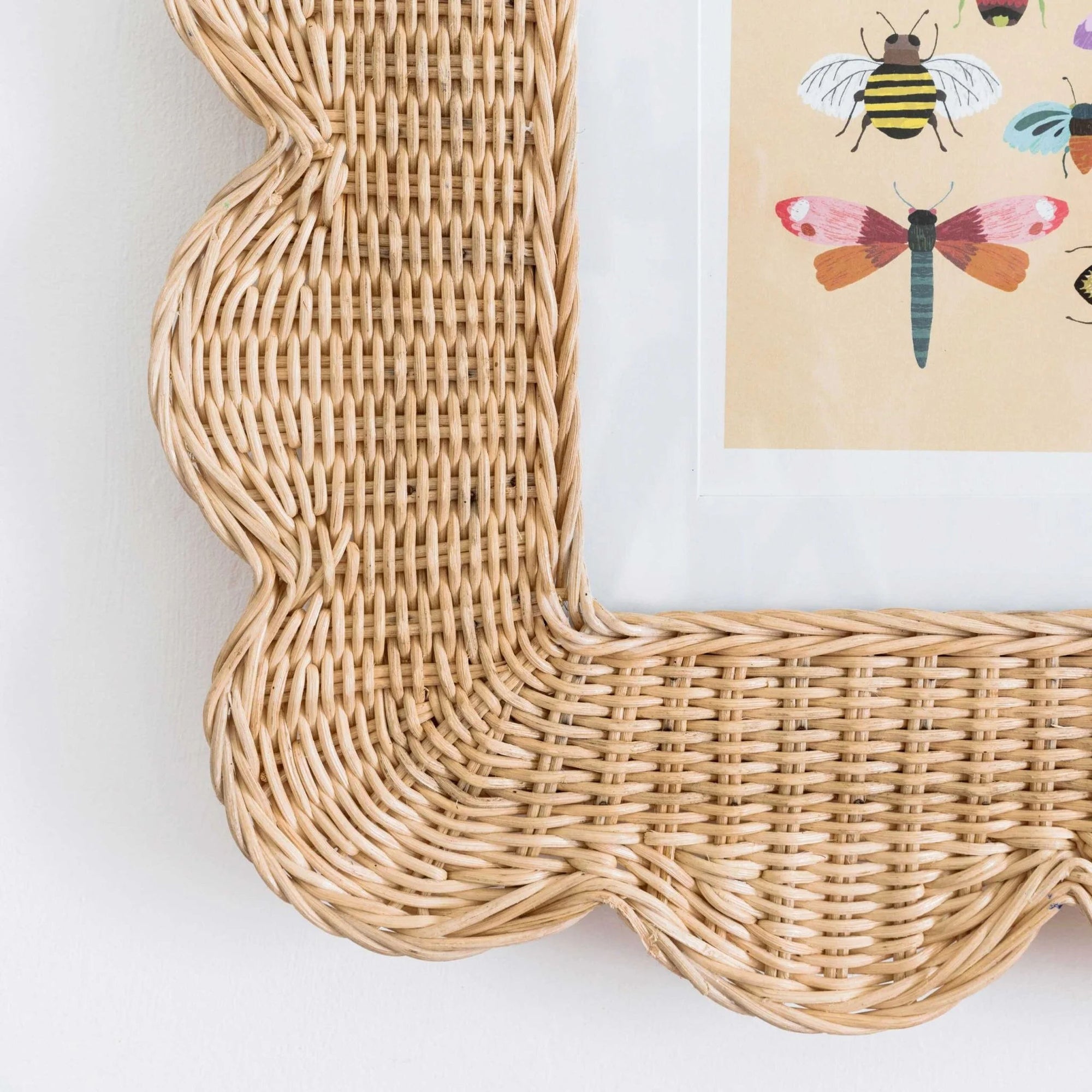 Mimi Scalloped Photo Frame