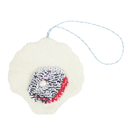 The Scallop Ornament