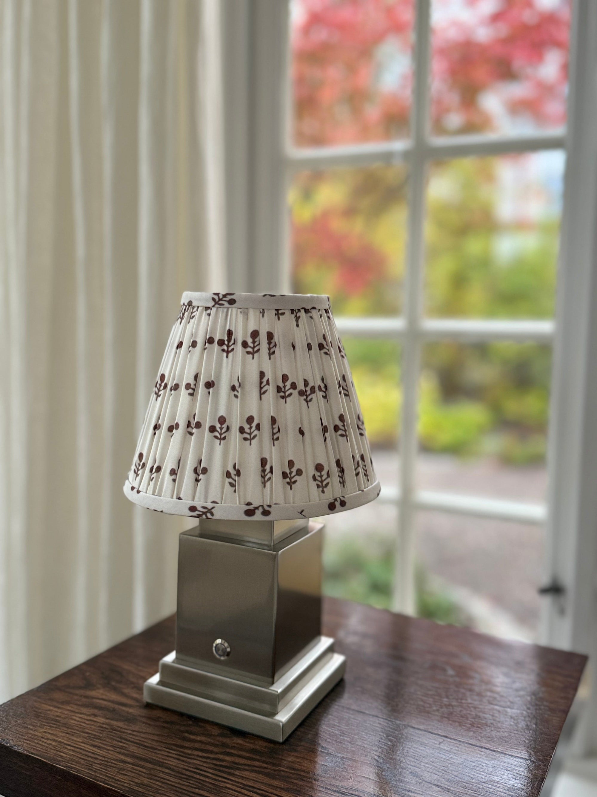 Athena Silver Rechargeable Table Lamp (Chesnut Bloom)