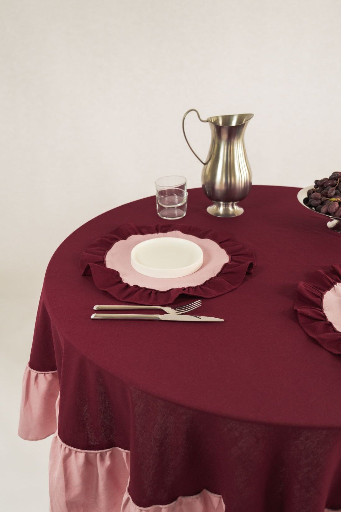 Round Ruffle Placemats Set (2), Cherry/Pink