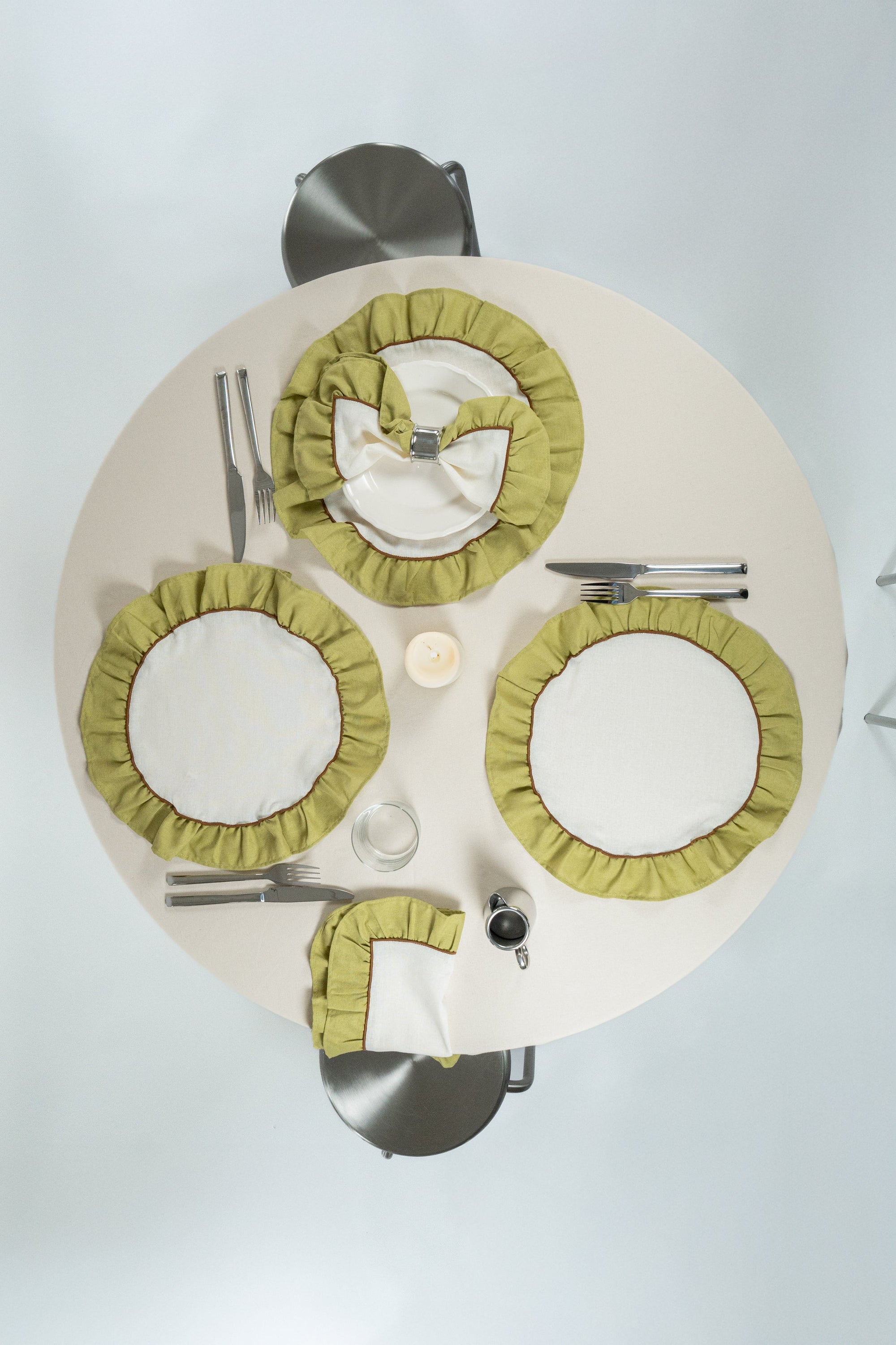 Round Ruffle Placemats Set (2), Green