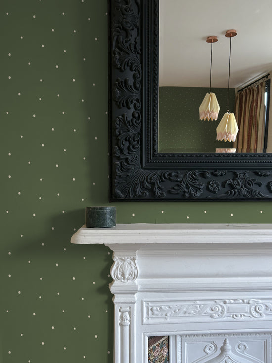 Dolce Daisies Wallpaper, Pistachio, Sample