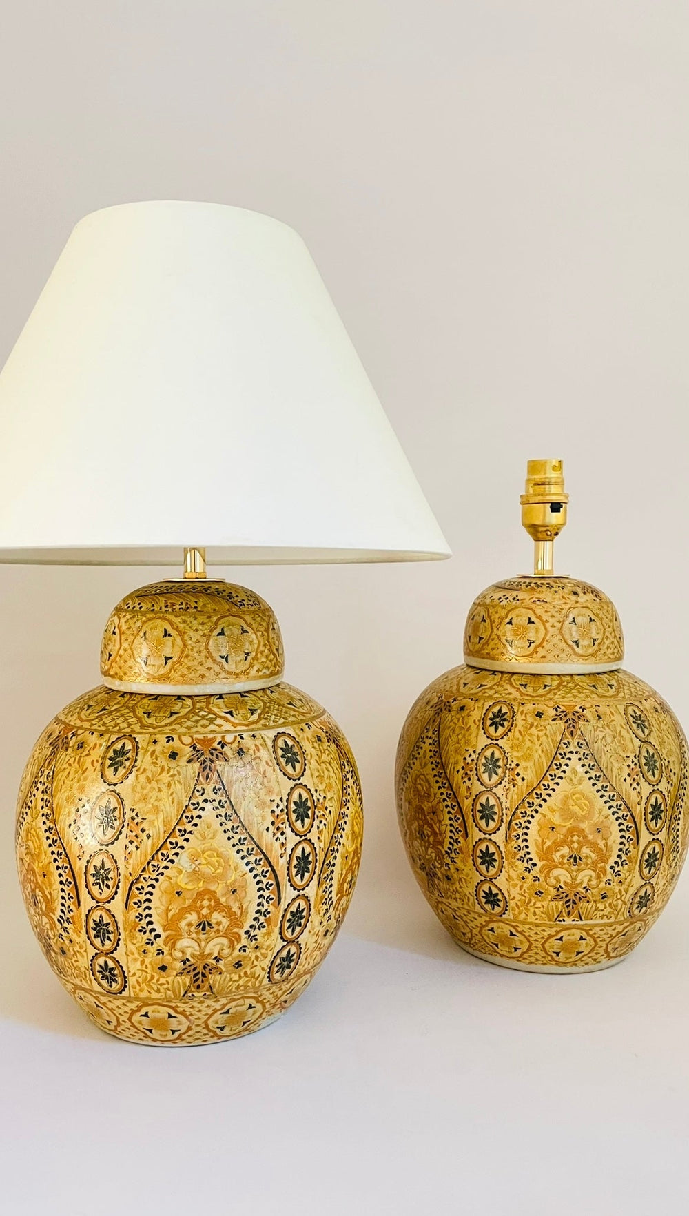 Antique Chinese Globe Lamp